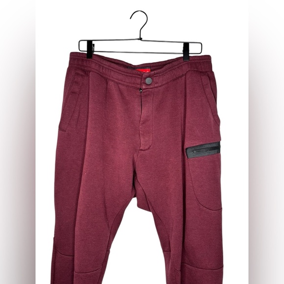 Nike Tech Fleece Joggers Mens size XL Burgundy Red - Picture 3 of 12